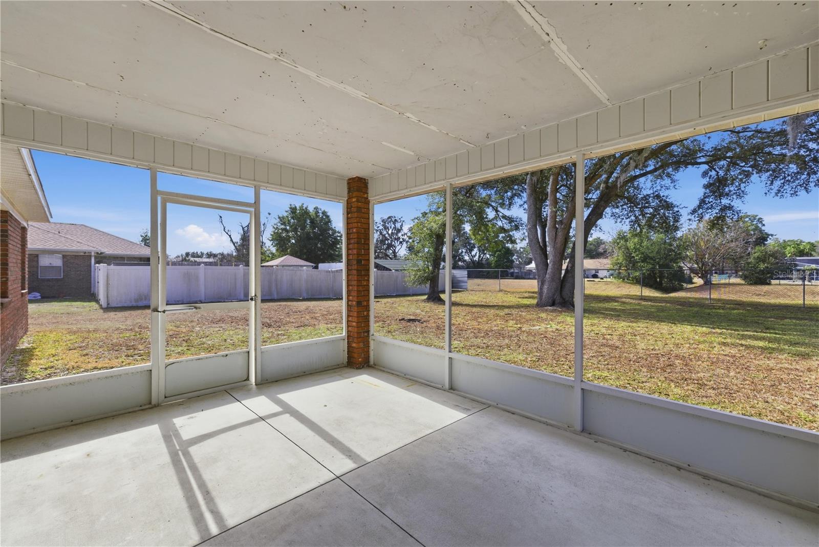 KINGS COURT - Residential