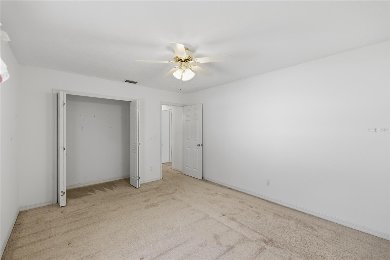 KINGS COURT - Residential