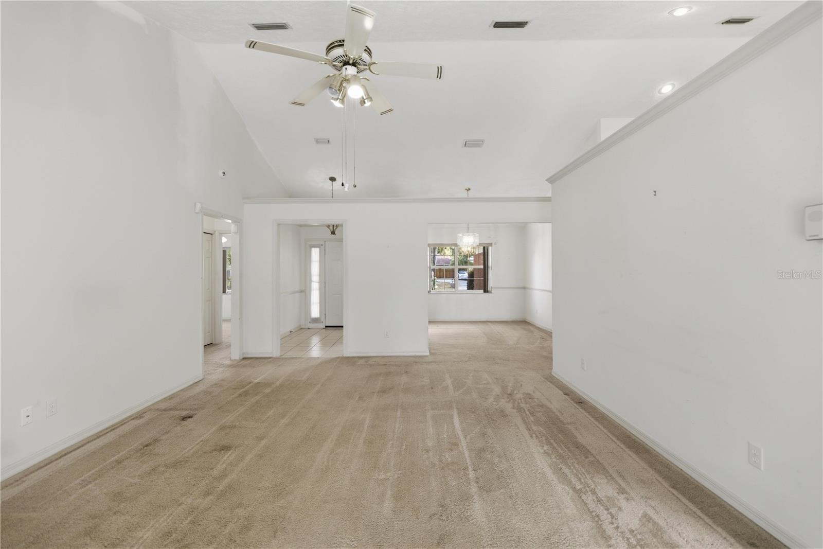 KINGS COURT - Residential