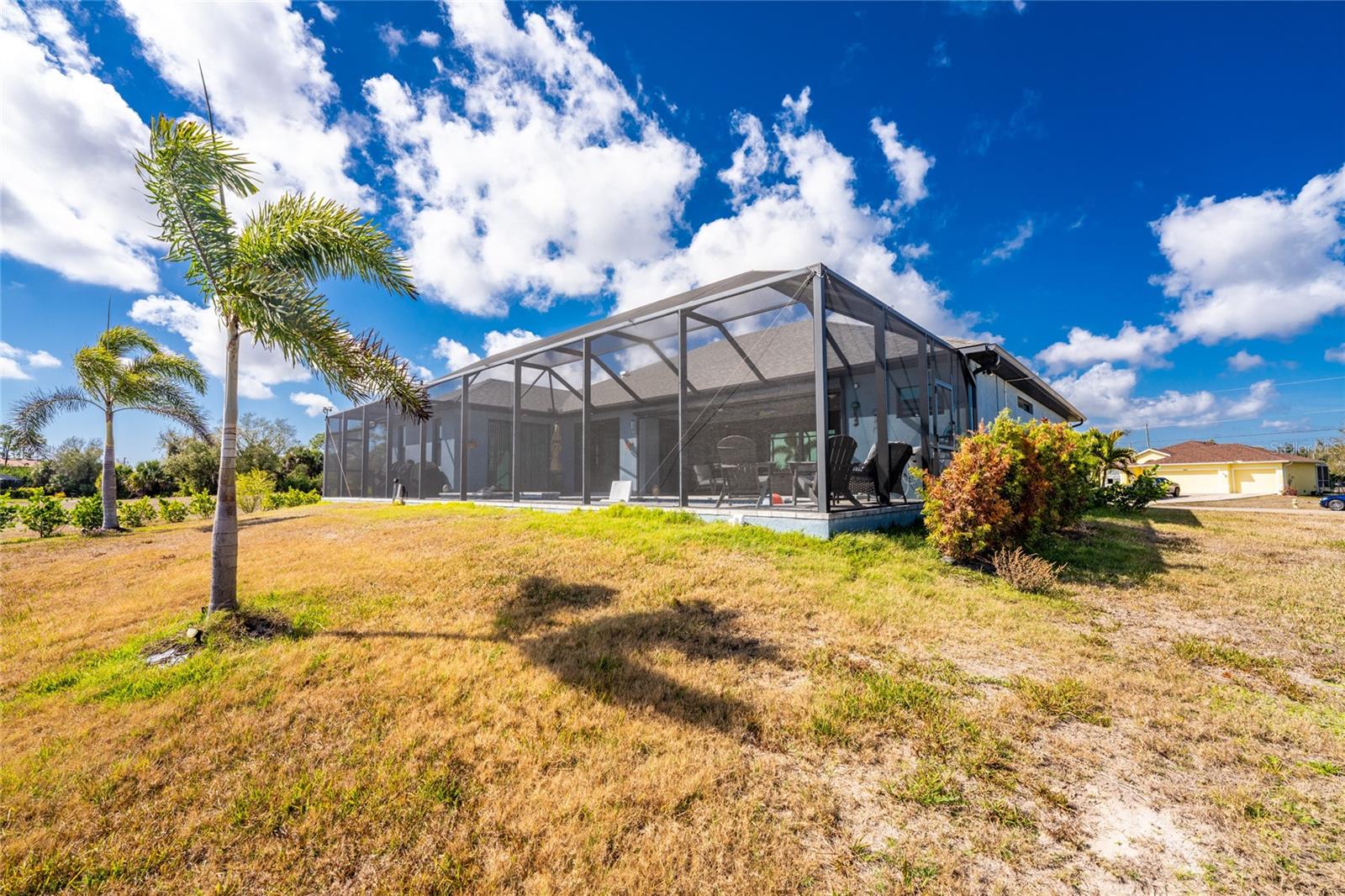 ROTONDA LAKES - Residential