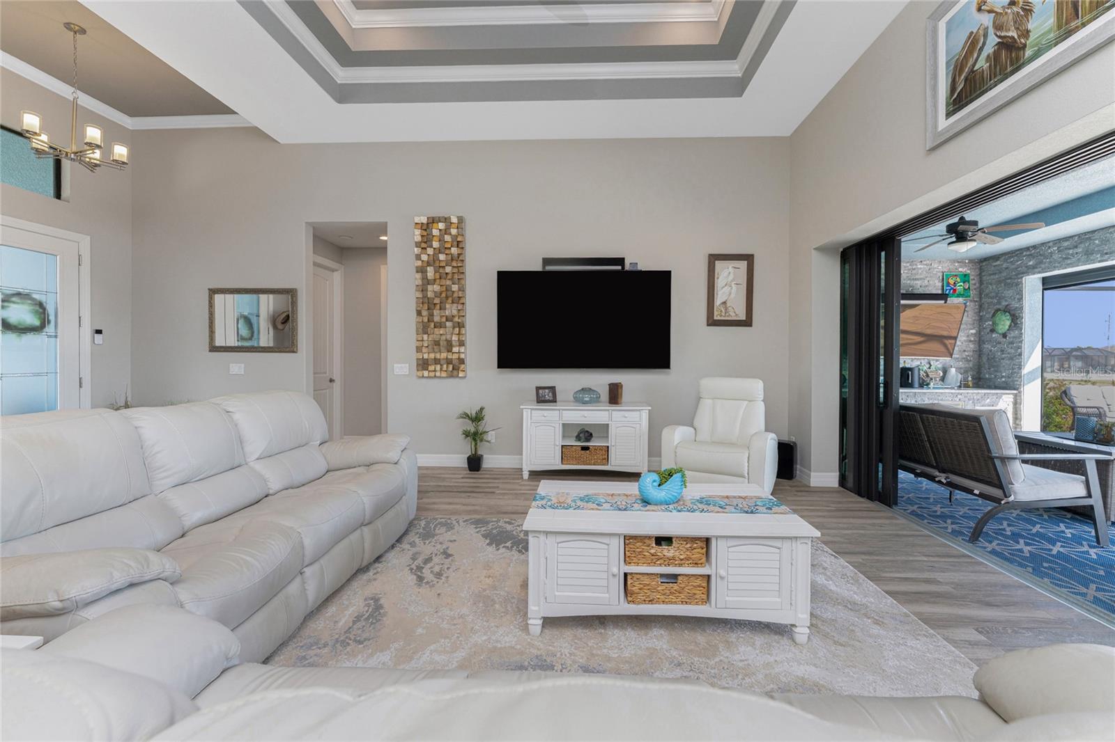 ROTONDA LAKES - Residential