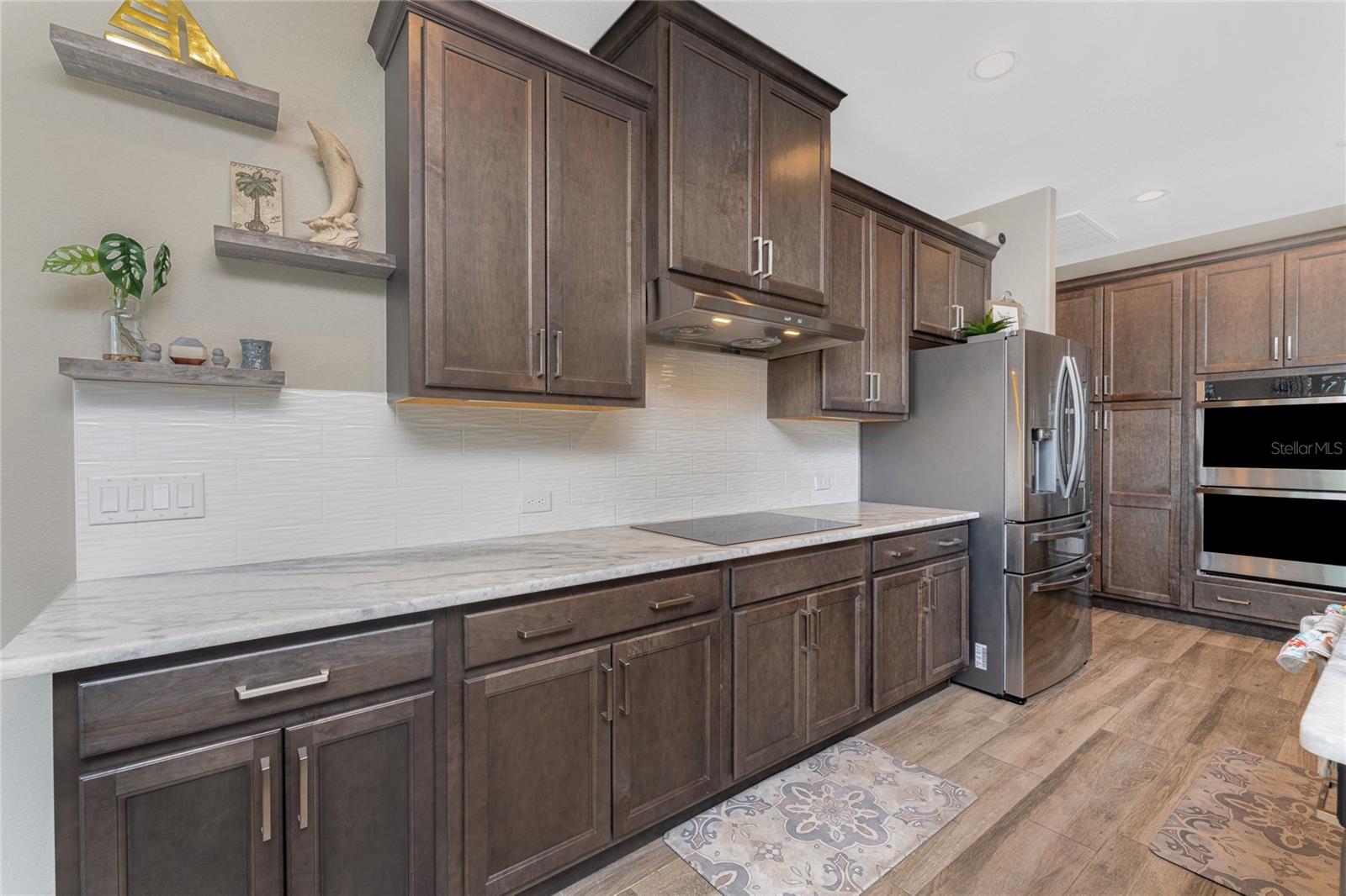 ROTONDA LAKES - Residential