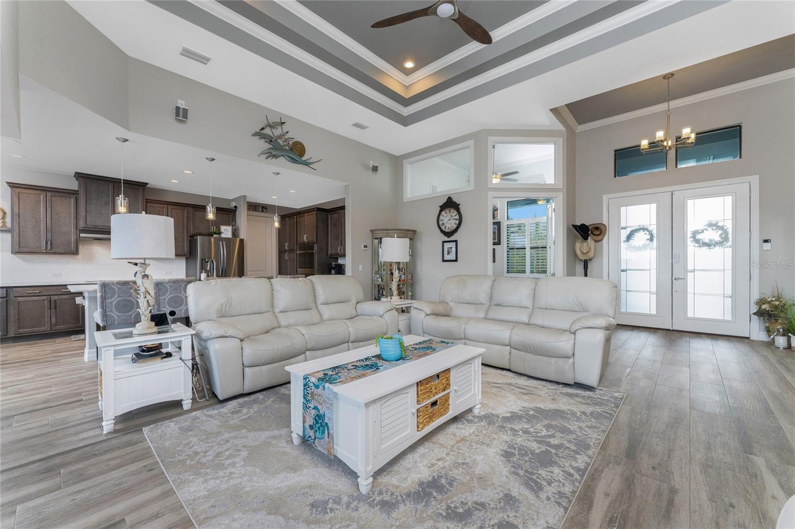 ROTONDA LAKES - Residential