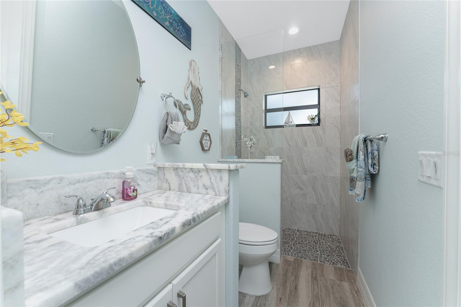 ROTONDA LAKES - Residential