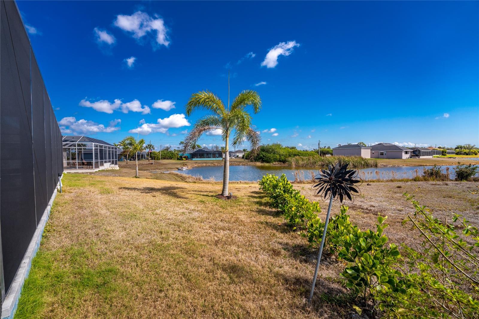 ROTONDA LAKES - Residential