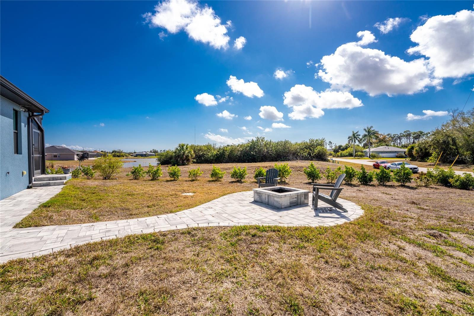 ROTONDA LAKES - Residential