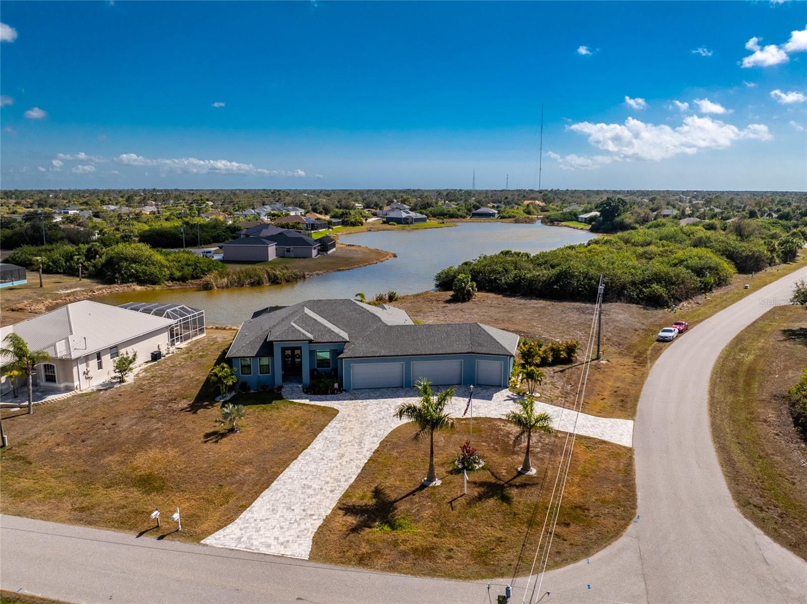 ROTONDA LAKES - Residential