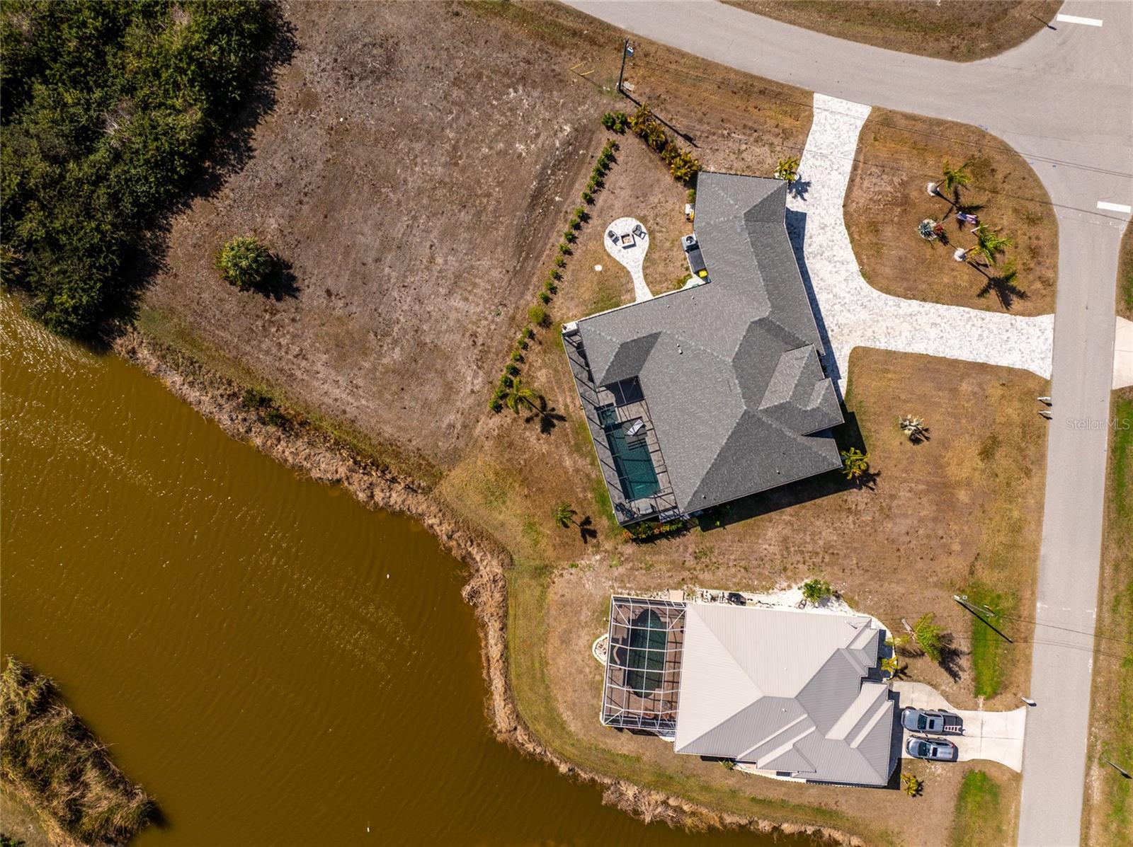 ROTONDA LAKES - Residential