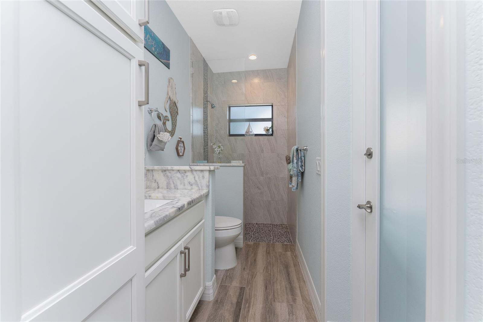 ROTONDA LAKES - Residential