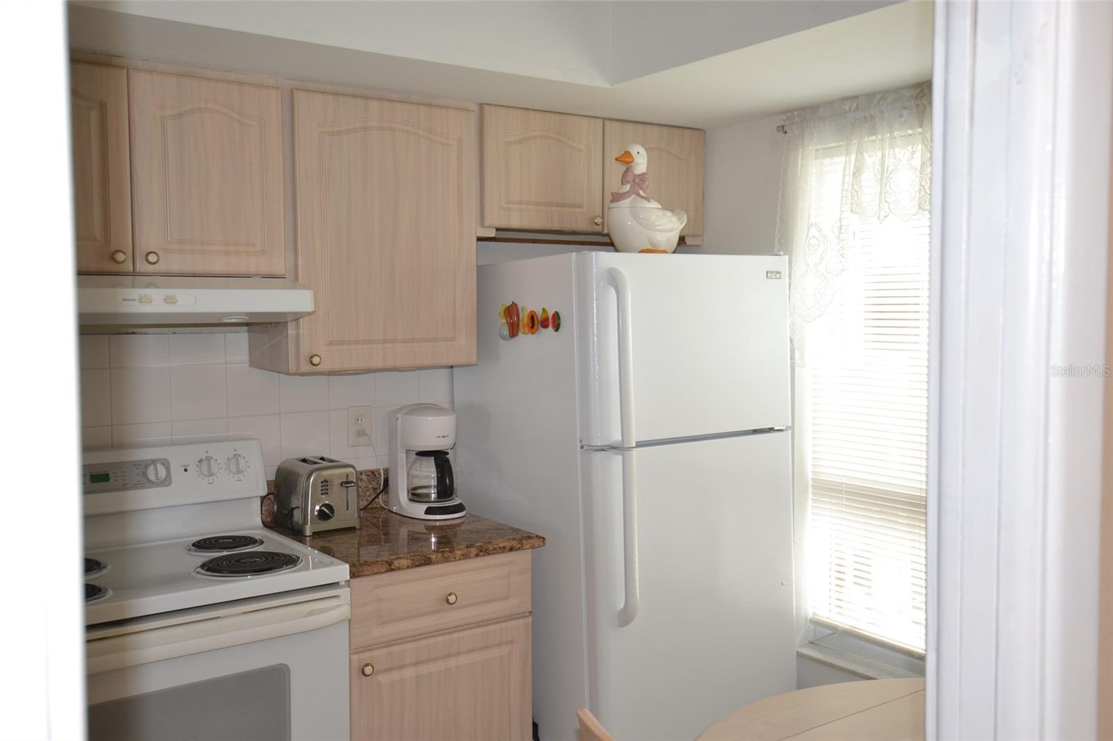ISLANDER THE CONDO - Residential Lease