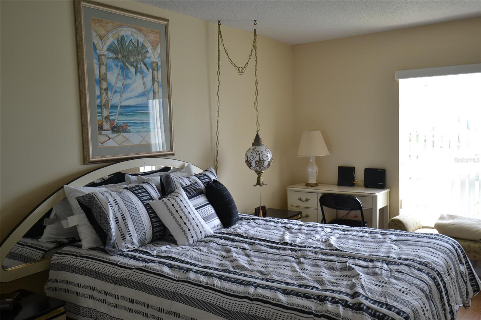 ISLANDER THE CONDO - Residential Lease