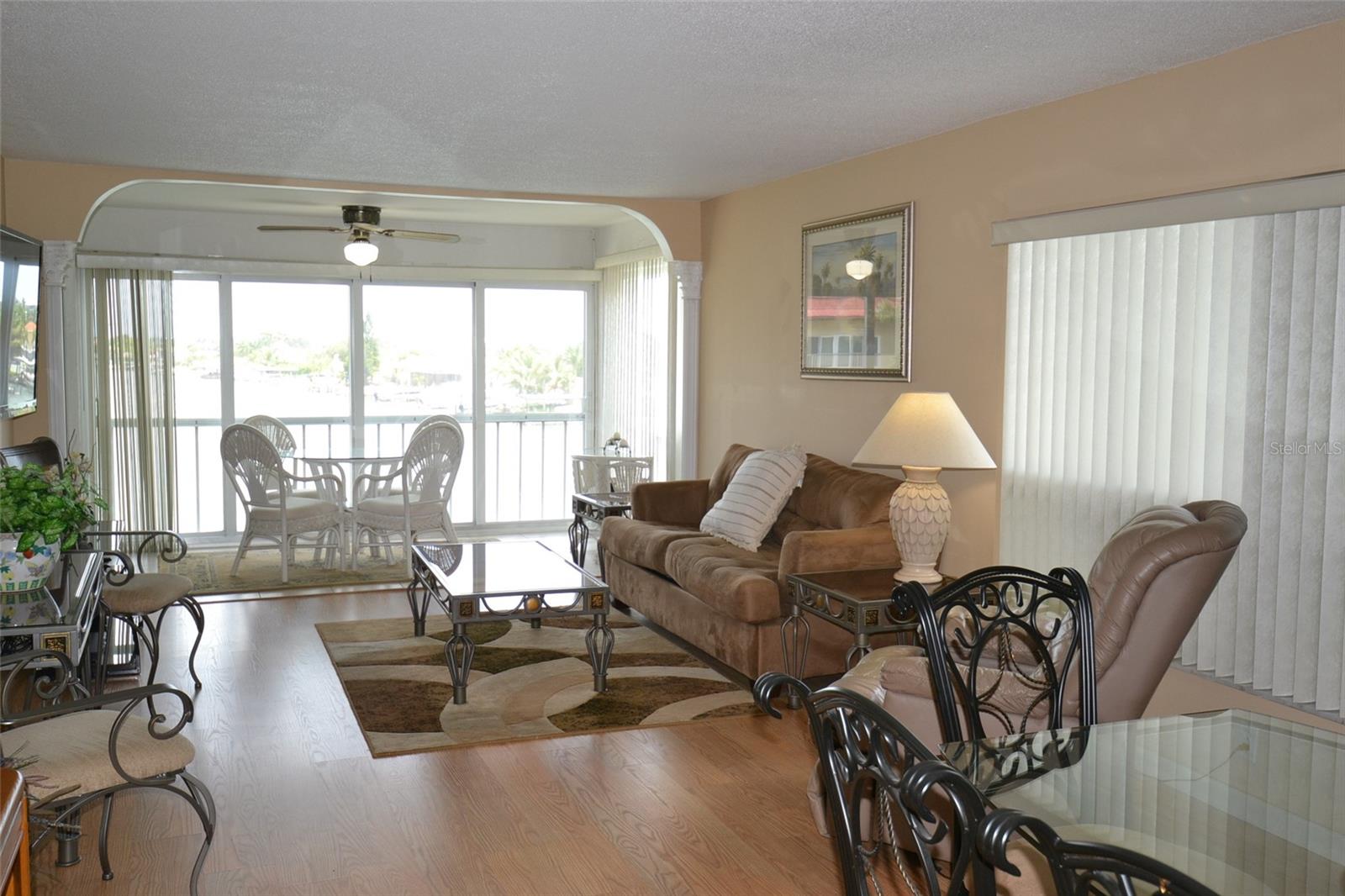ISLANDER THE CONDO - Residential Lease