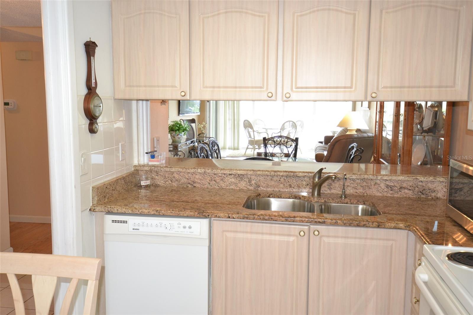 ISLANDER THE CONDO - Residential Lease