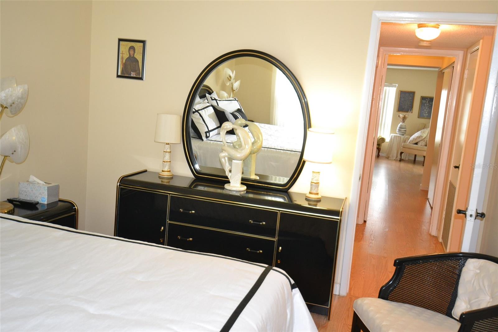 ISLANDER THE CONDO - Residential Lease