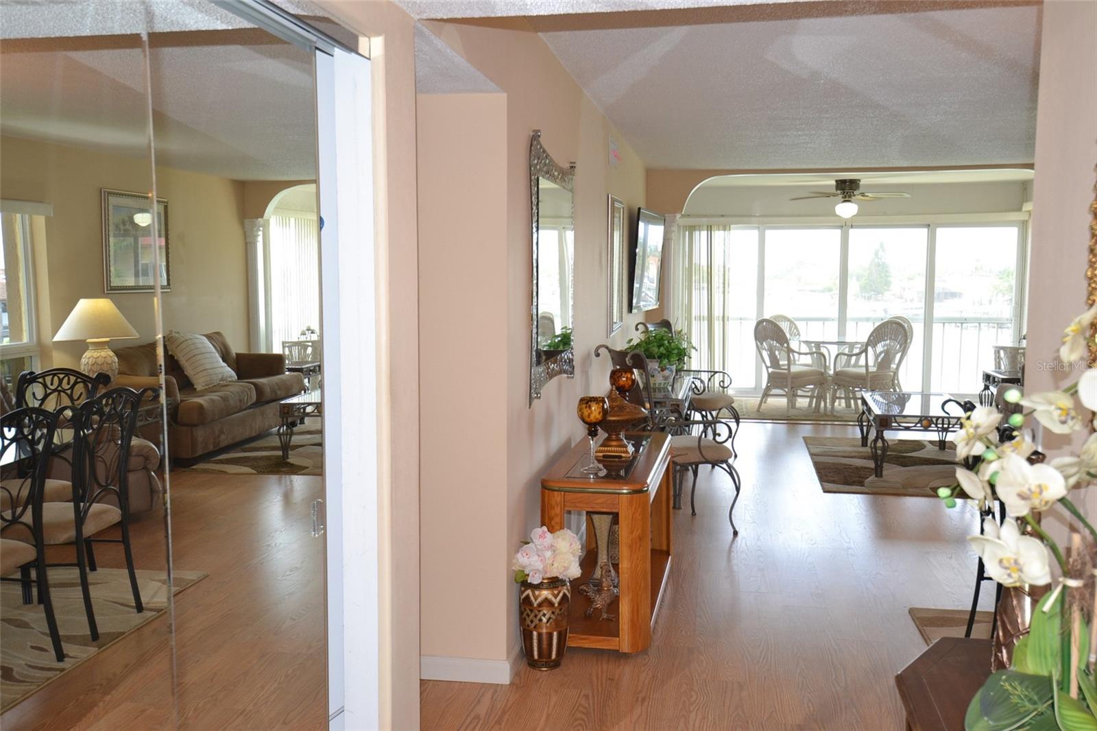 ISLANDER THE CONDO - Residential Lease