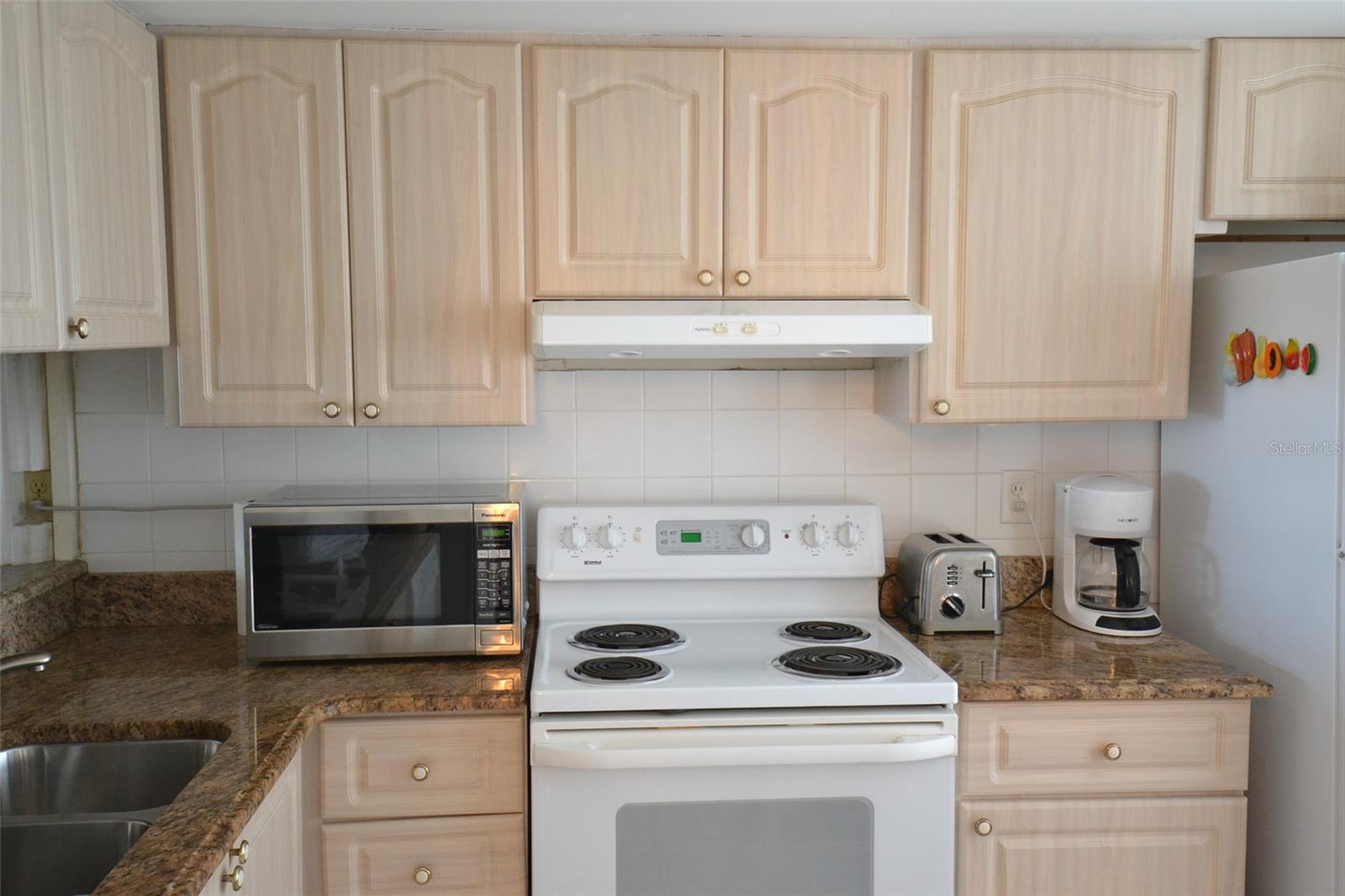 ISLANDER THE CONDO - Residential Lease