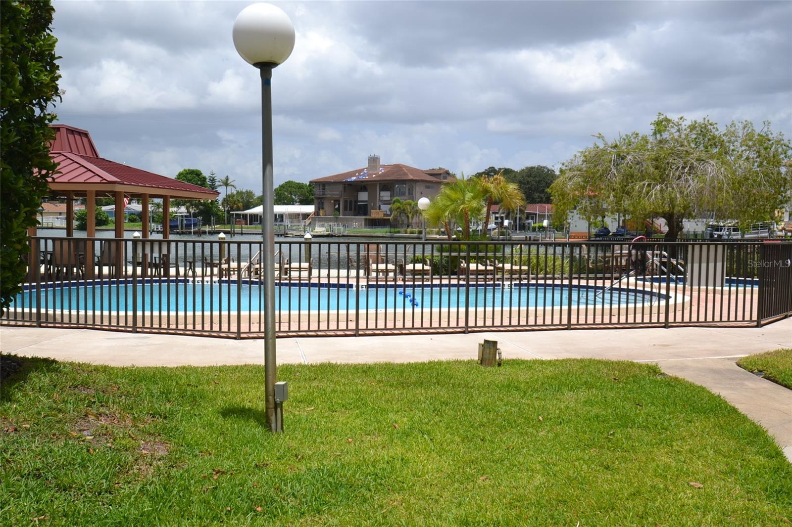 ISLANDER THE CONDO - Residential Lease