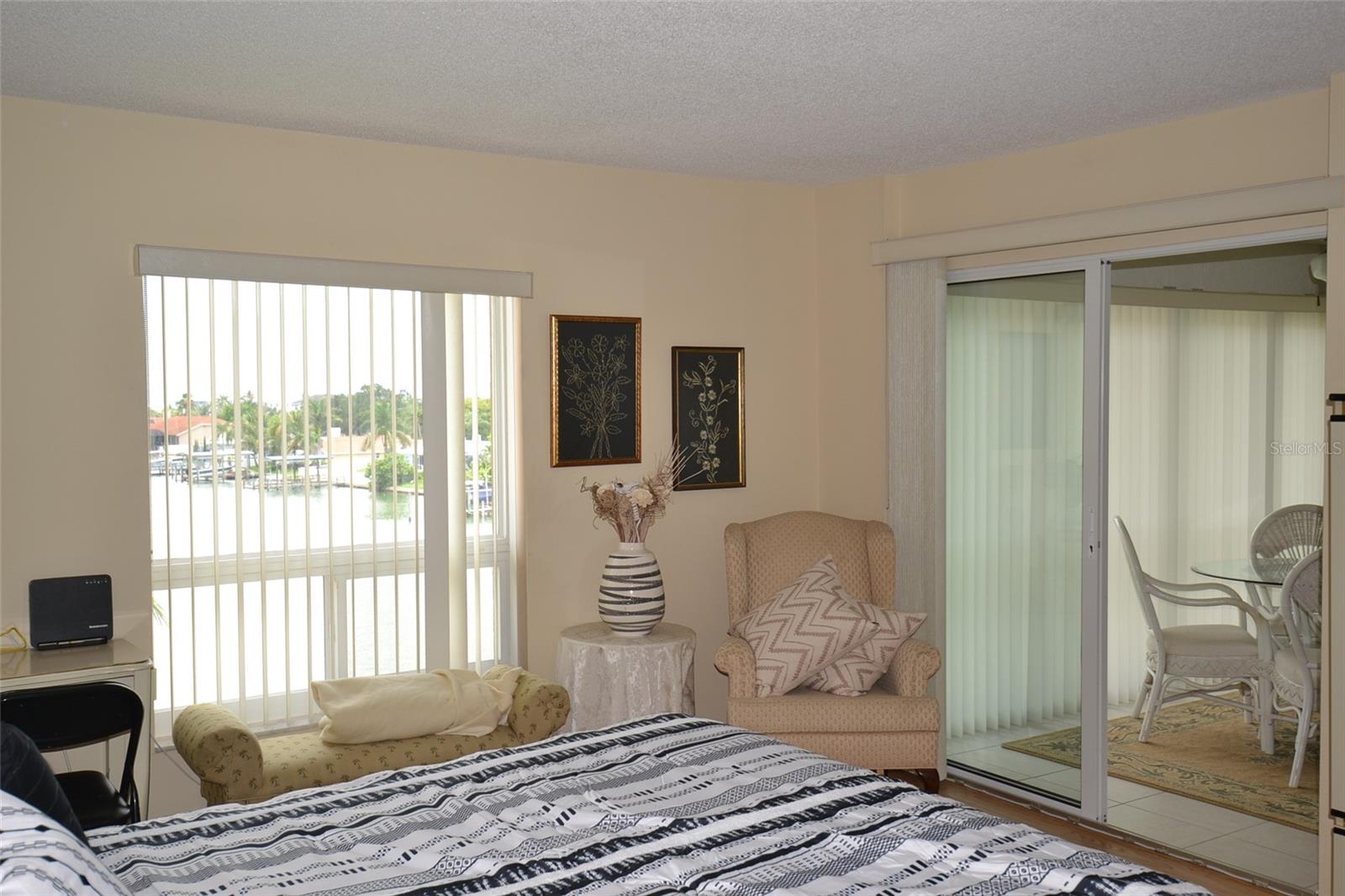 ISLANDER THE CONDO - Residential Lease