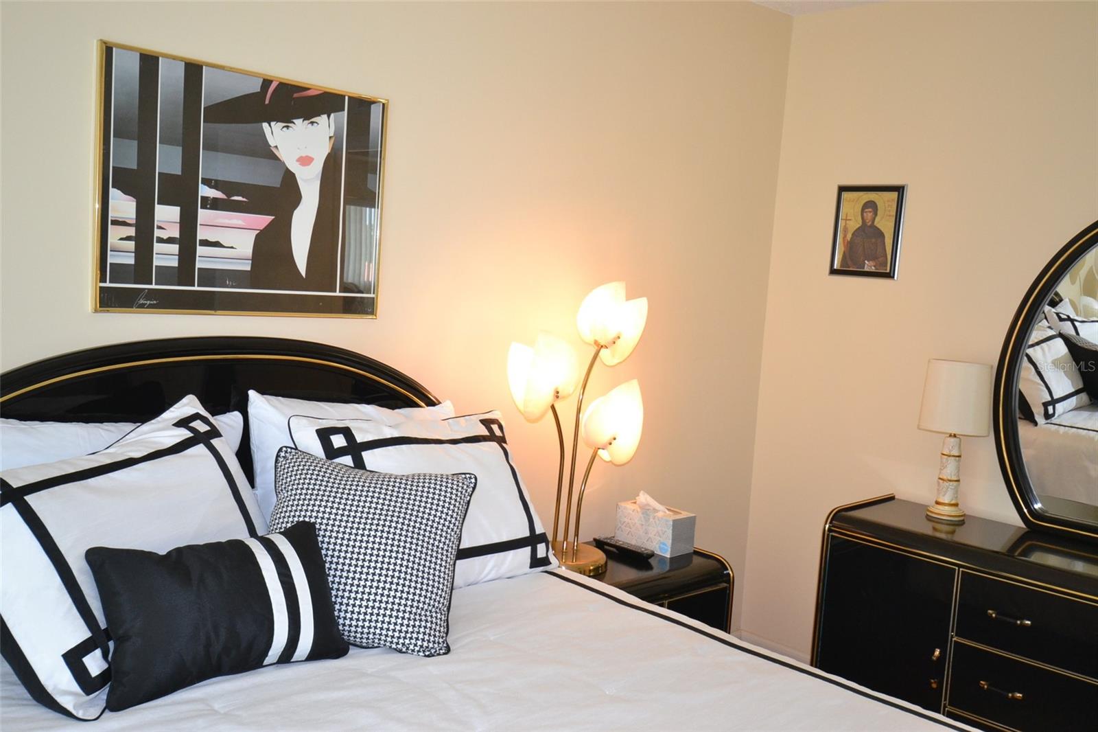 ISLANDER THE CONDO - Residential Lease