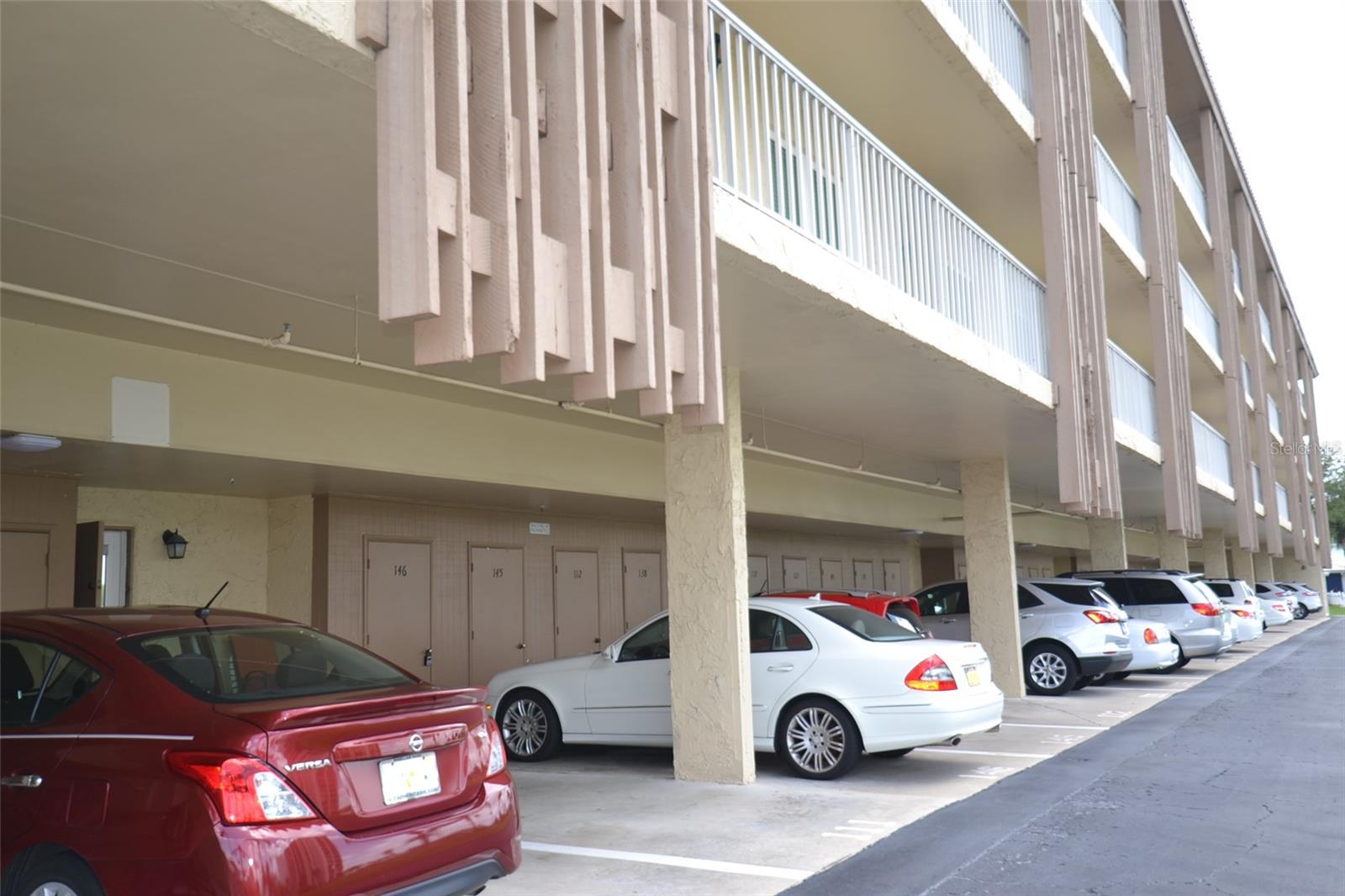 ISLANDER THE CONDO - Residential Lease