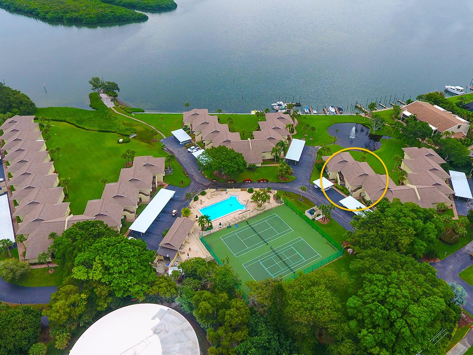 PELICAN HARBOUR & BEACH CLUB - Residential