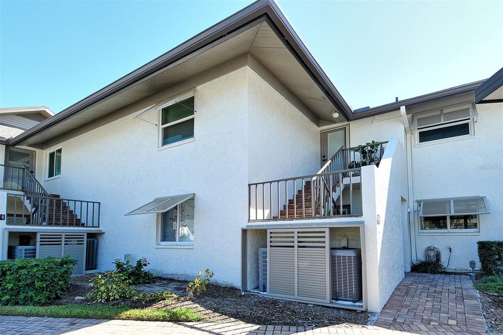 Photo of 4234 Gulf Of Mexico Drive #E2, Longboat Key, FL 34228 (MLS # A4667654)