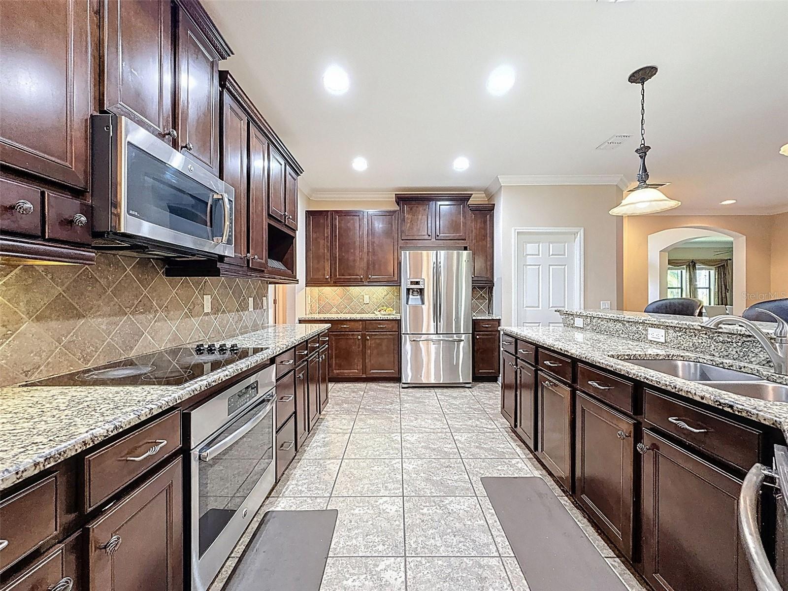 HARBOUR ISLES PH 2A/2B/2C - Residential