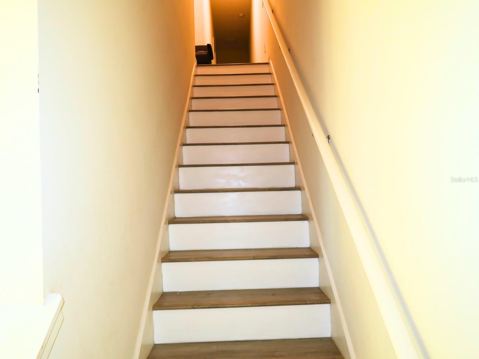 ECON TRLS PH 2 - Residential Lease