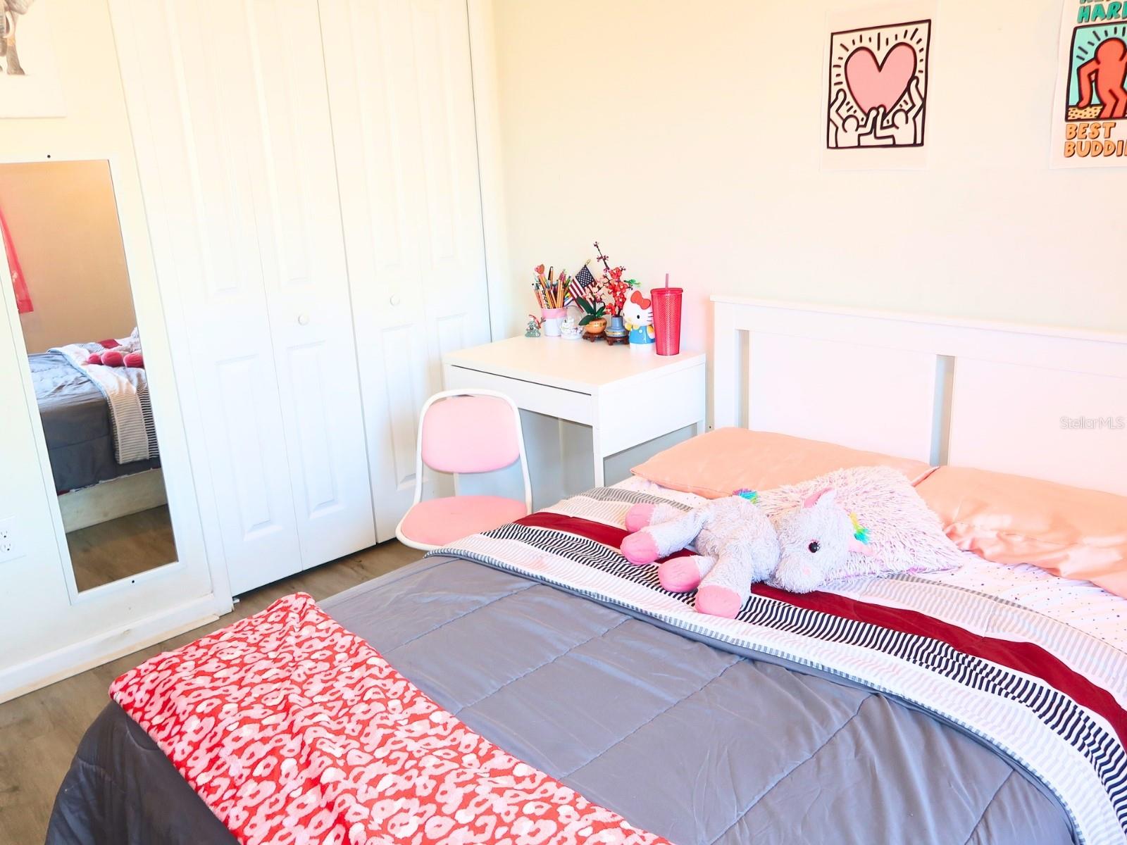 ECON TRLS PH 2 - Residential Lease