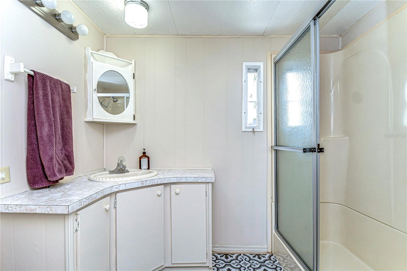 VALLEYDALE ACRES - Residential