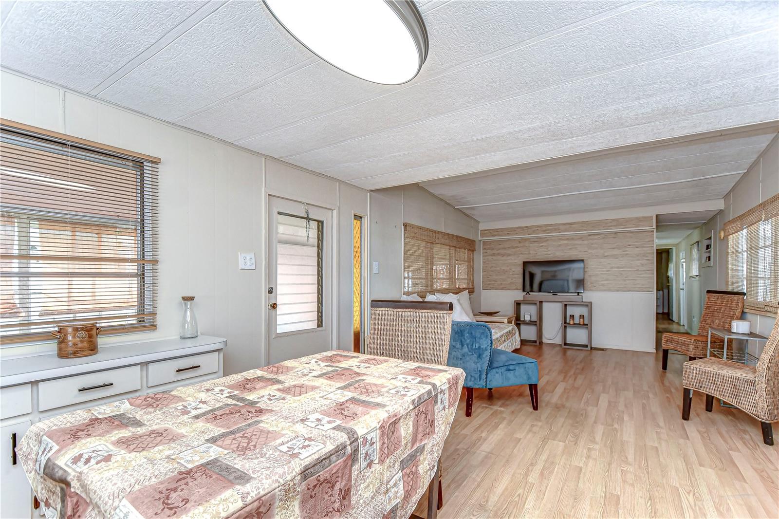 VALLEYDALE ACRES - Residential