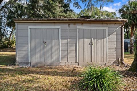 A home in DELAND