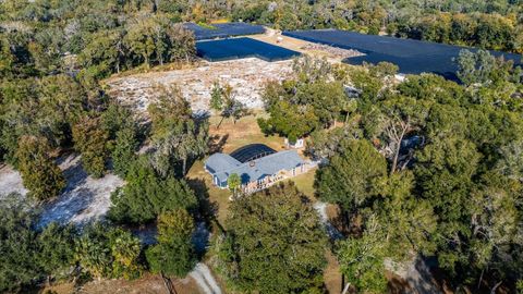 A home in DELAND