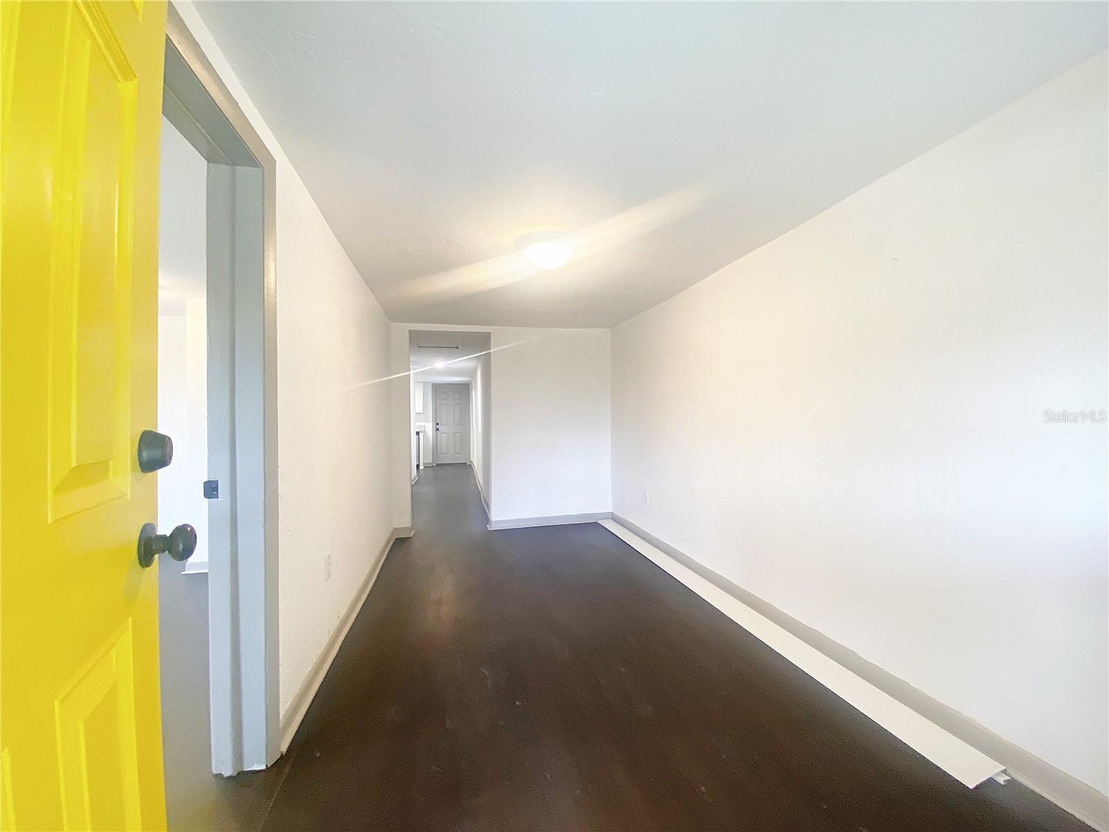 ROOSEVELT MANOR - Residential Lease