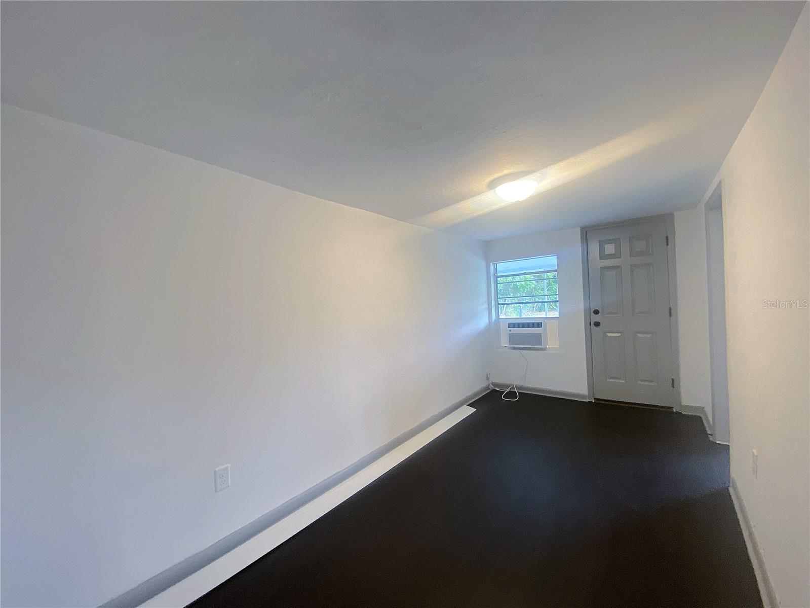ROOSEVELT MANOR - Residential Lease
