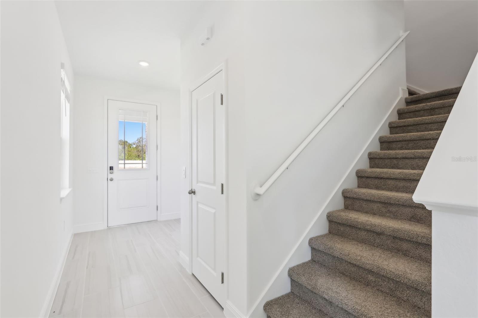 1912 ARCHER DRIVE