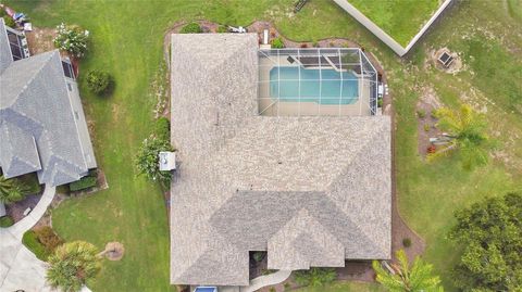 A home in AUBURNDALE