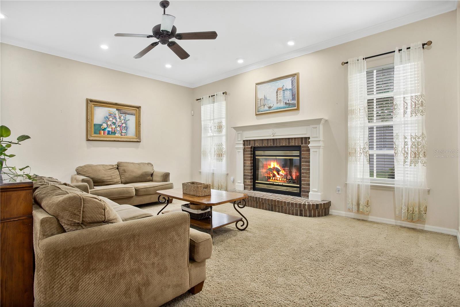 1556 AUBURN OAKS COURT