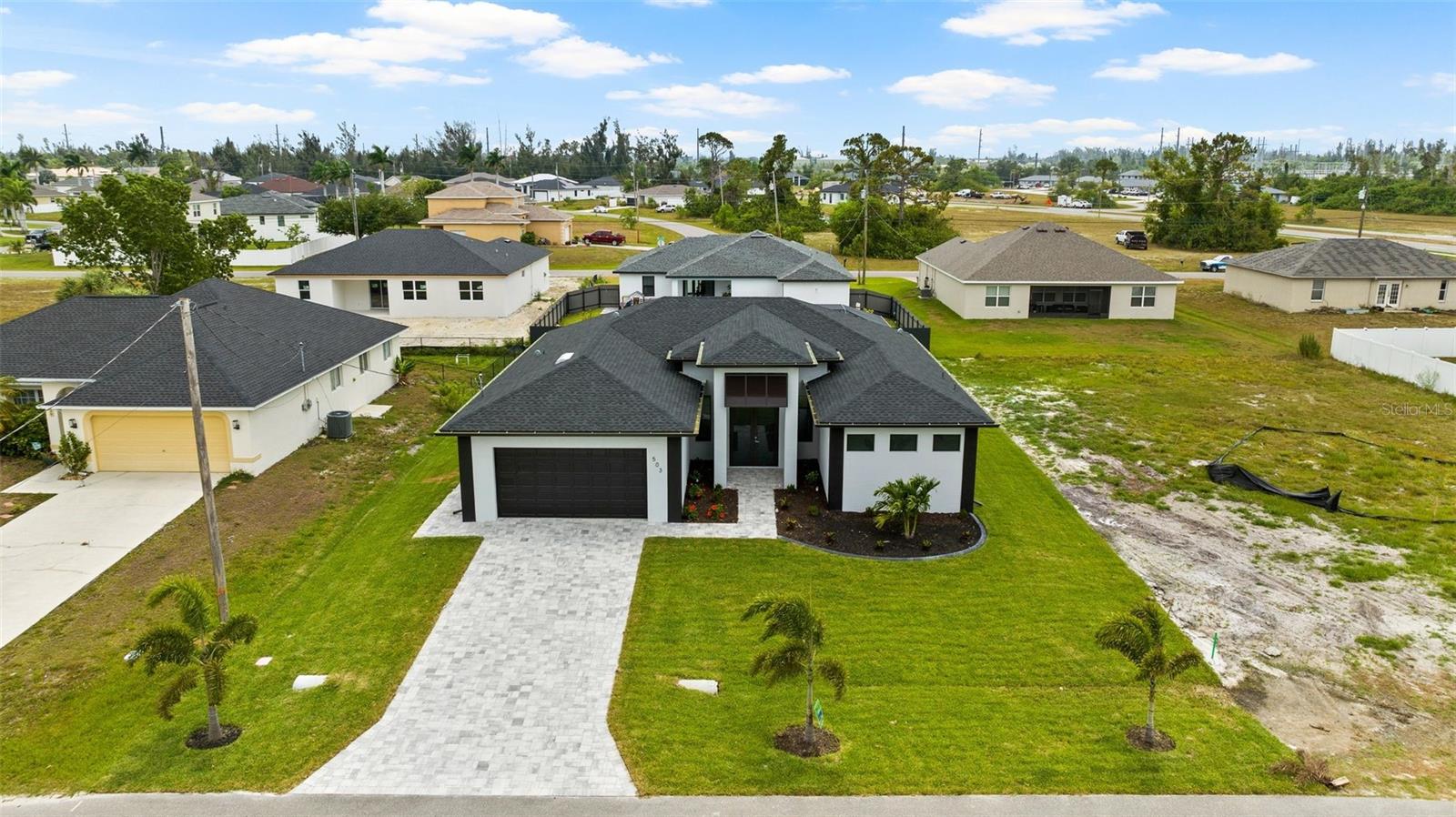 CAPE CORAL - Residential