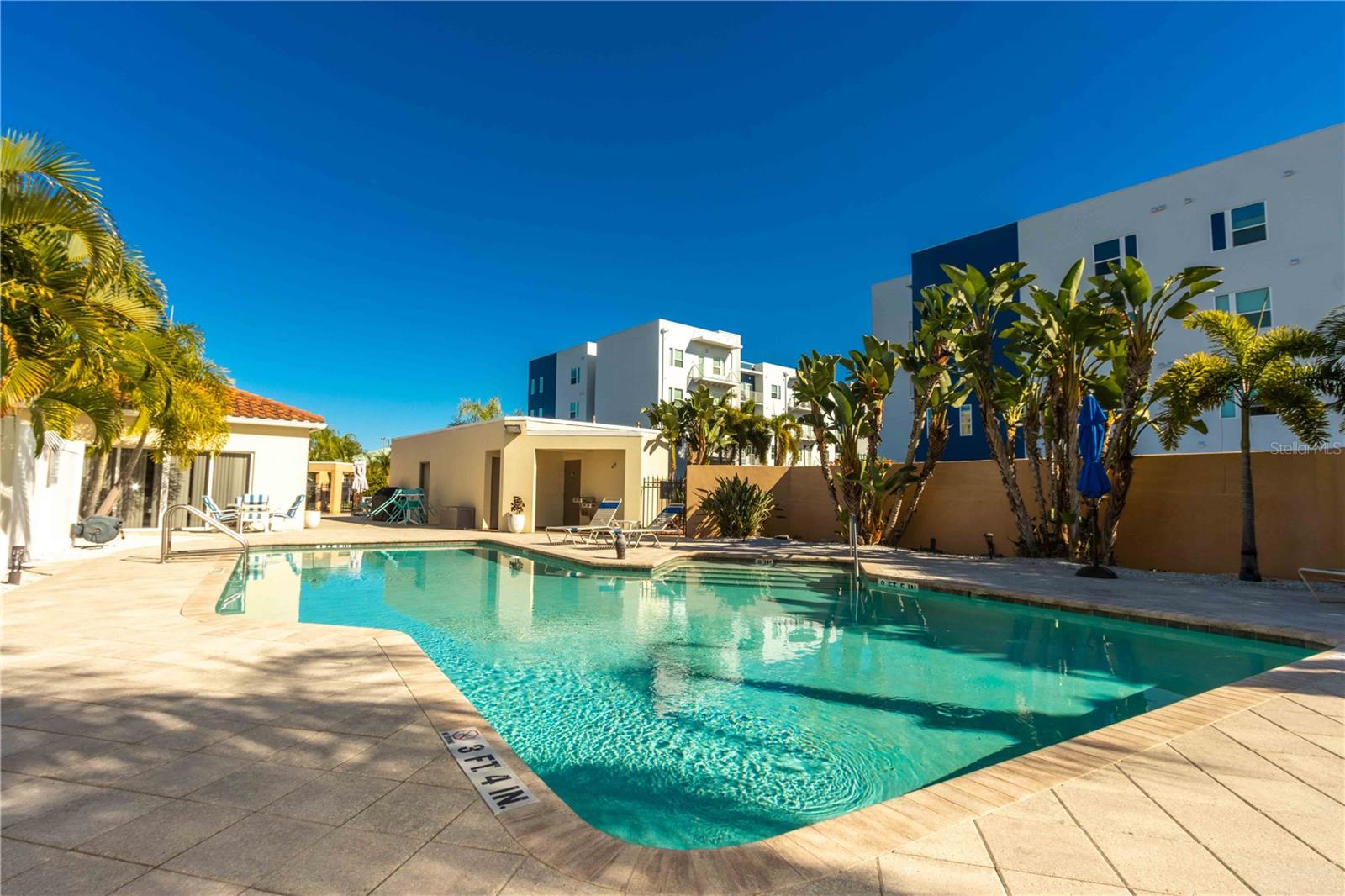 MEDITERRANEAN VILLAGE IN THE PARK - Residential Lease