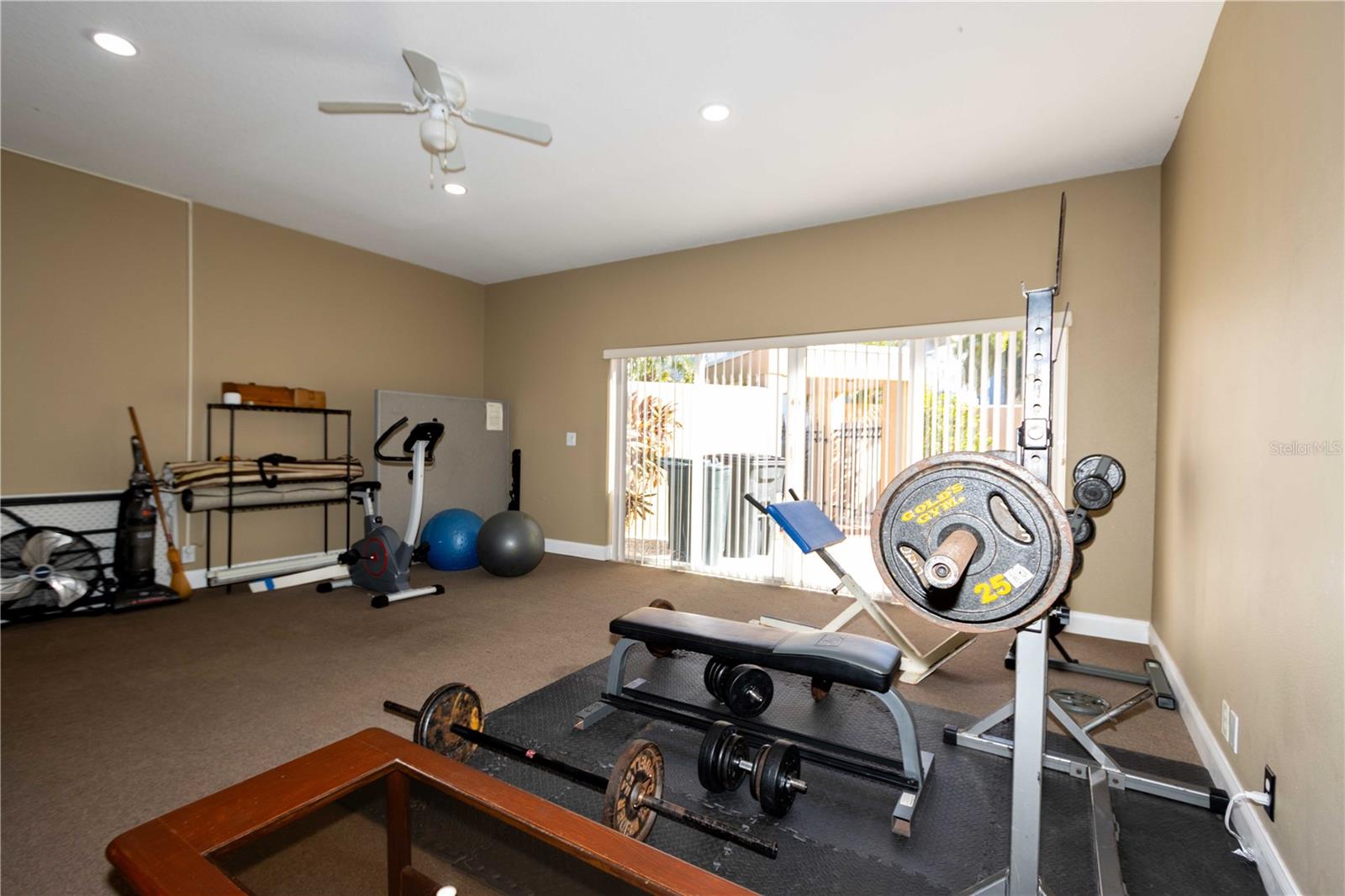 MEDITERRANEAN VILLAGE IN THE PARK - Residential Lease