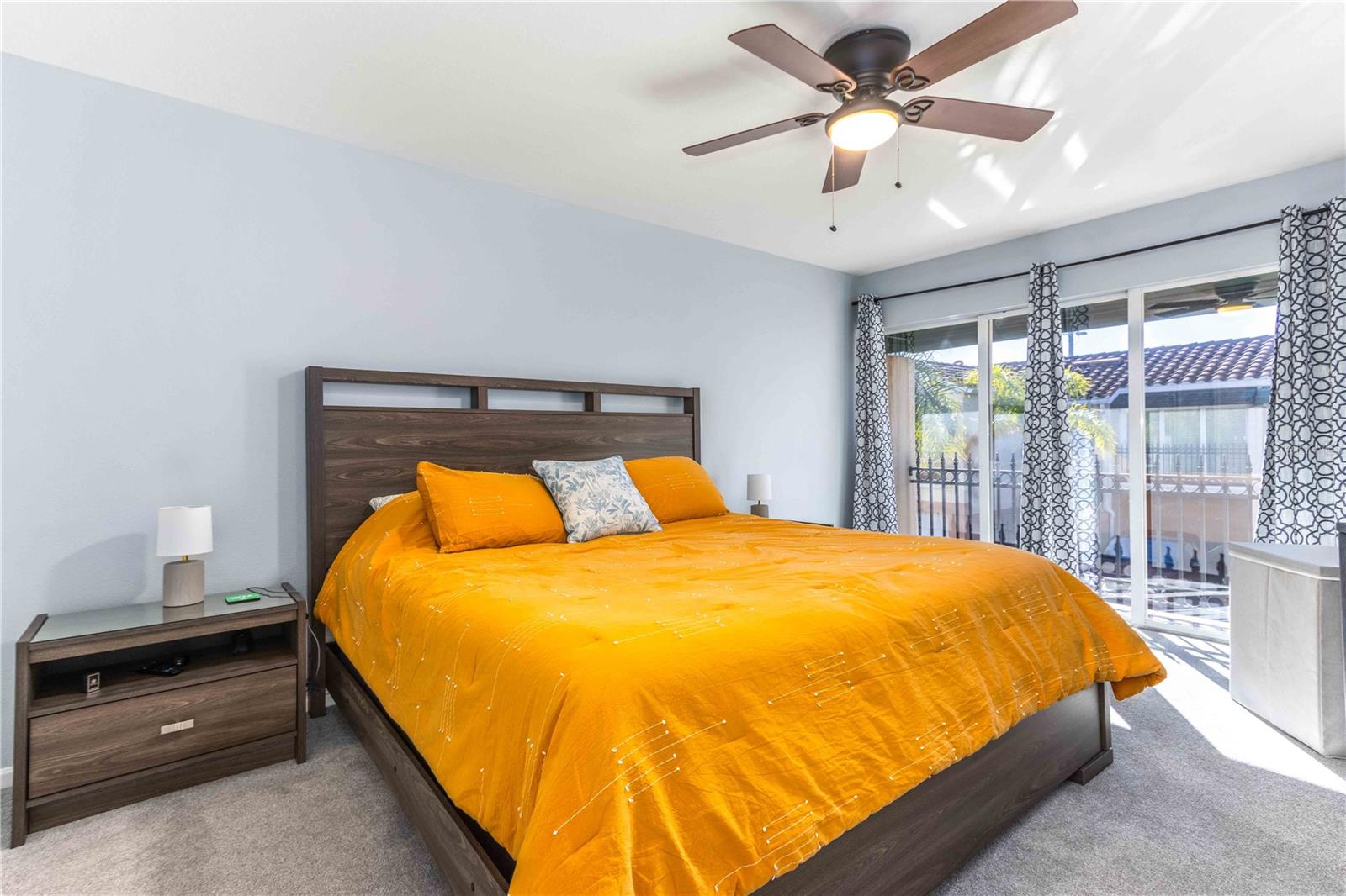 MEDITERRANEAN VILLAGE IN THE PARK - Residential Lease