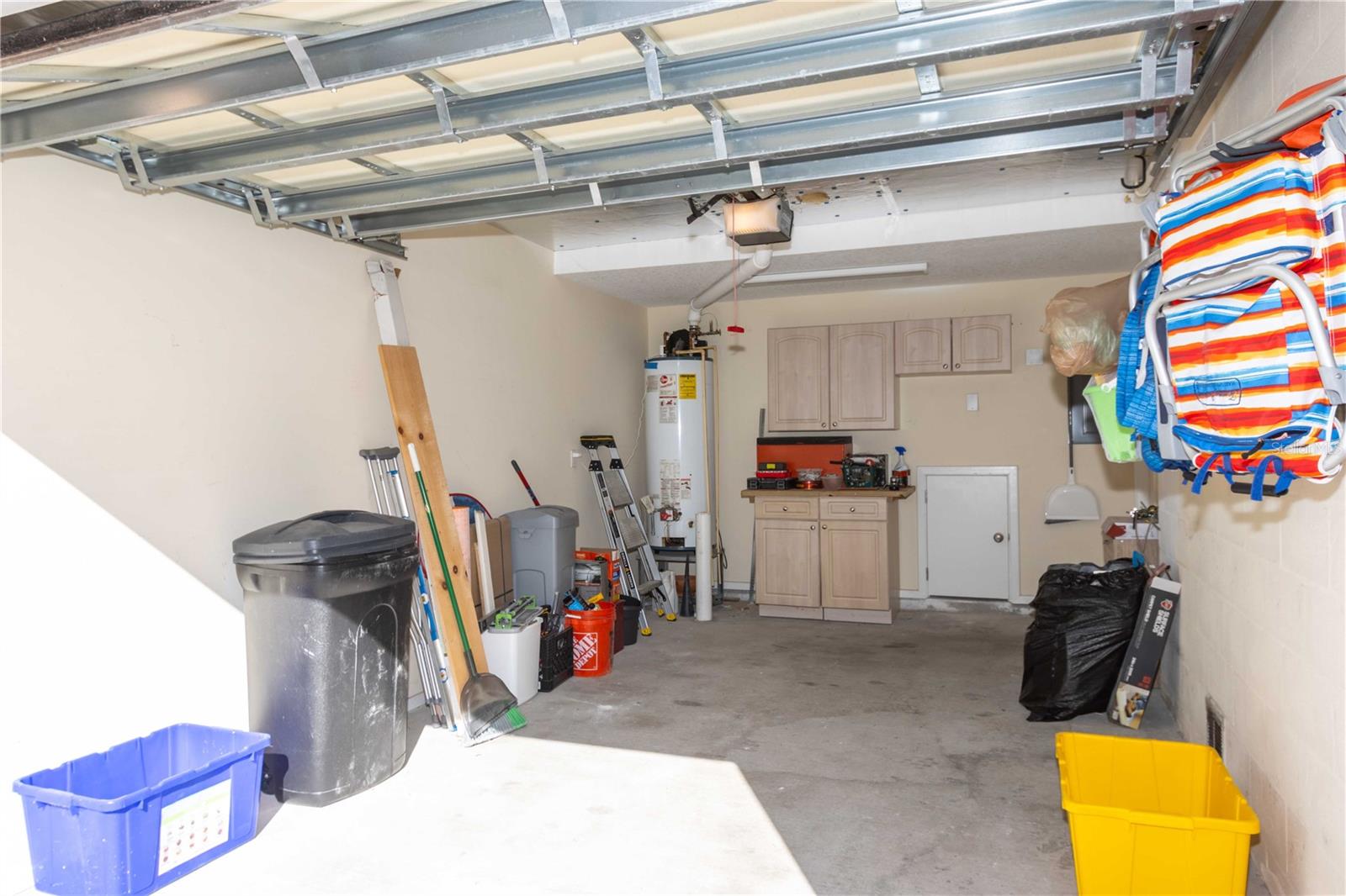 MEDITERRANEAN VILLAGE IN THE PARK - Residential Lease