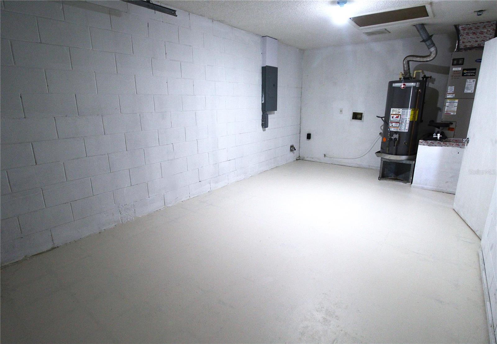 SUNSHINE RIDGE - Residential Lease