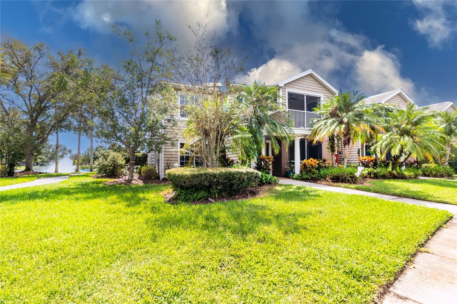 8827 MANOR LOOP 201