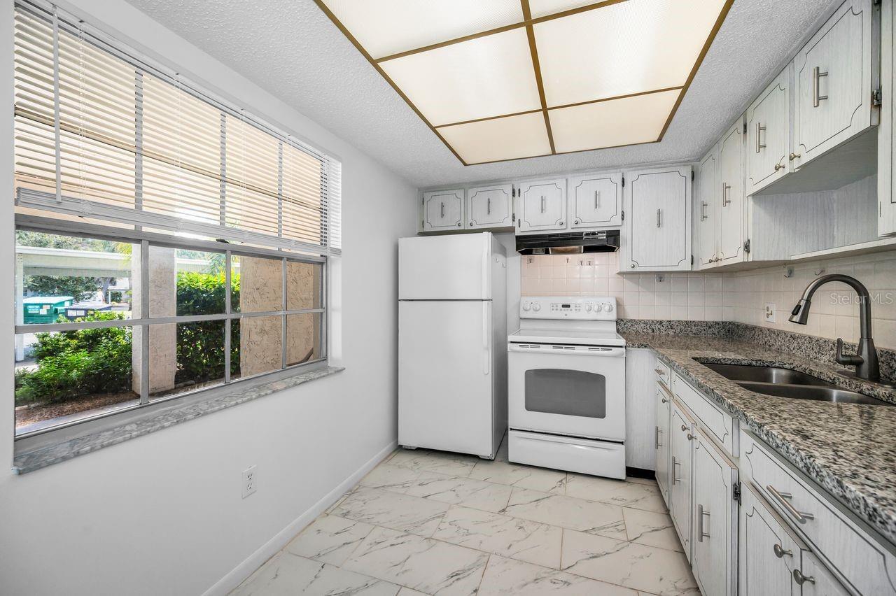 PATRICIAN OAKS - Residential