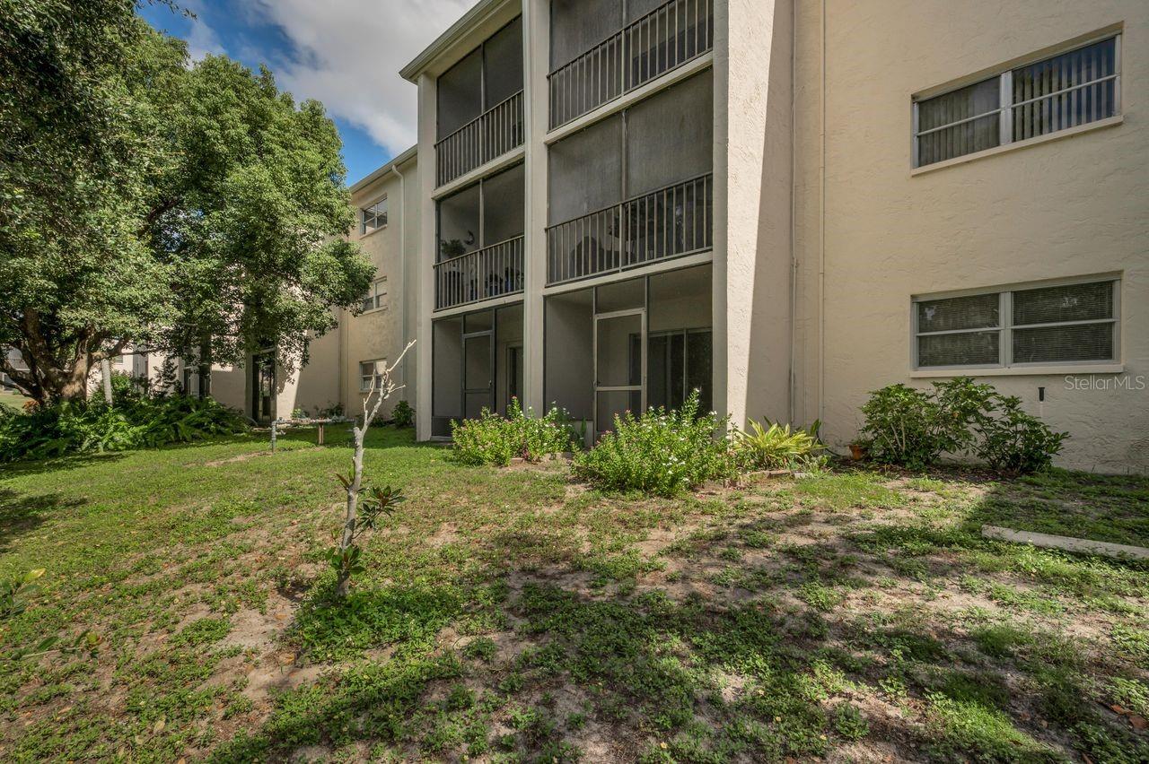 PATRICIAN OAKS - Residential
