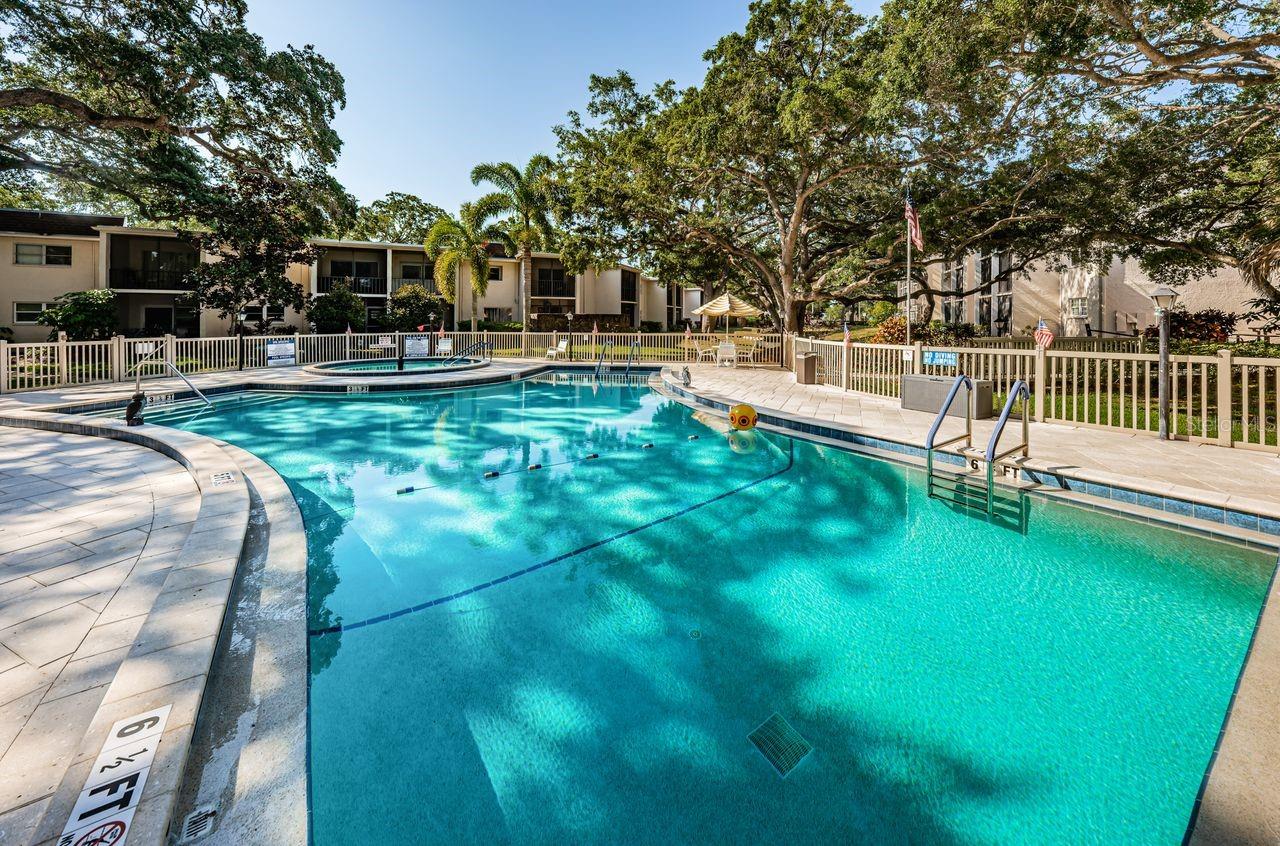 PATRICIAN OAKS - Residential