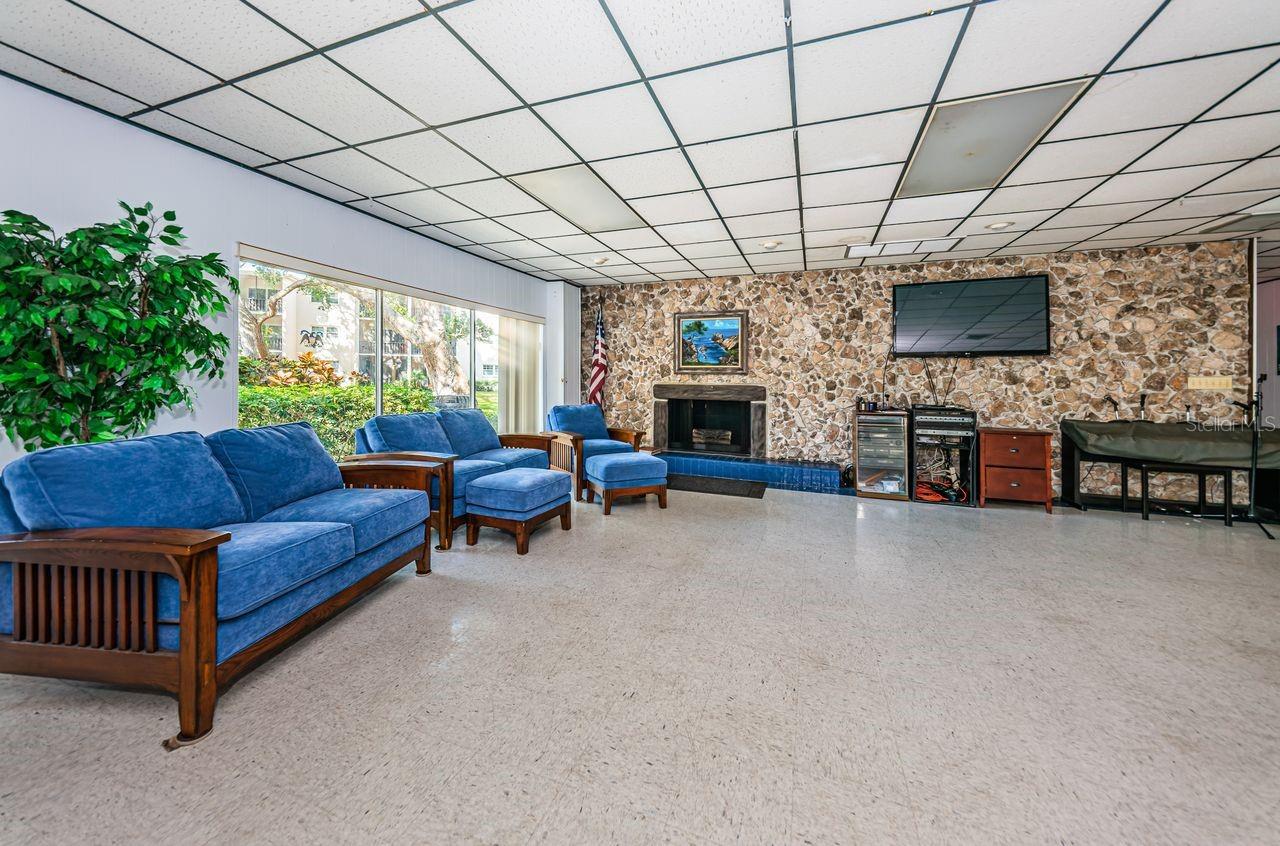 PATRICIAN OAKS - Residential