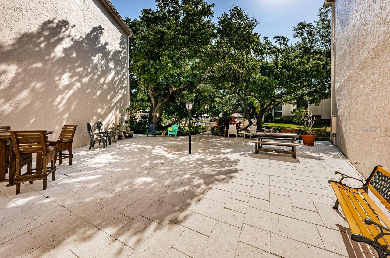 PATRICIAN OAKS - Residential